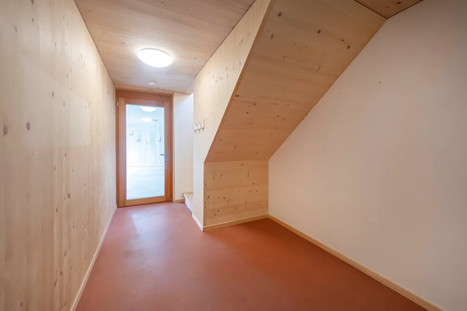 Modernes Wohnhaus mit separater Wohneinheit, Lift, Photovoltaik und viel Flexibilität – Foto 27 von 27