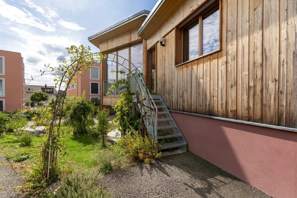 Modernes Wohnhaus mit separater Wohneinheit, Lift, Photovoltaik und viel Flexibilität – Foto 5 von 27