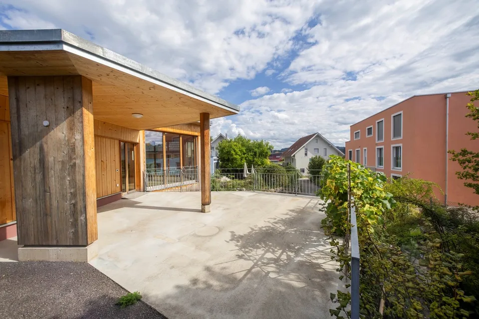 Modernes Wohnhaus mit separater Wohneinheit, Lift, Photovoltaik und viel Flexibilität – Foto 7 von 27