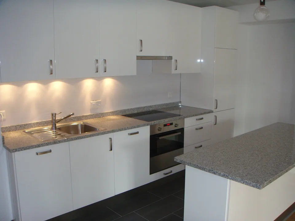 Grosszügige 2.5-Zimmerwohnung mit 38 m² sonniger Terrasse