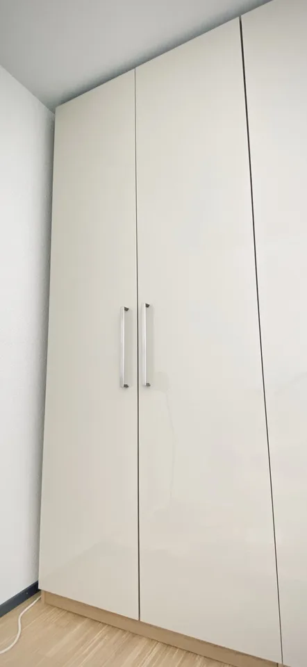 Ein Zimmer in moderner Attikawohnung mit riesiger Dachterrasse & herrlichem Ausblick (2er-WG, Möbliert, Frau bevorzugt)