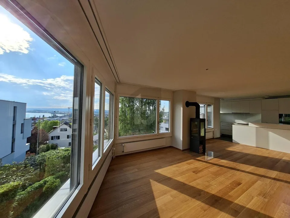 STILVOLL WOHNEN MIT EXKLUSIVEM BLICK