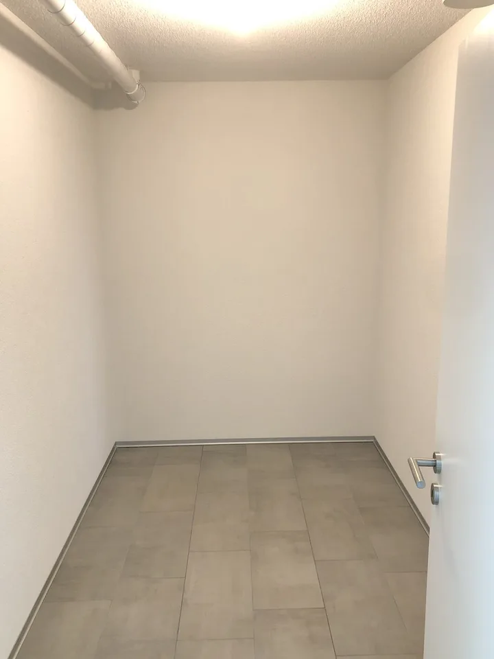 Neuwertige 3.5 Zimmer-Wohnung in gepflegter Liegenschaft