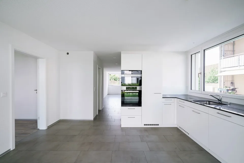 Neuwertige 3.5 Zimmer-Wohnung in gepflegter Liegenschaft