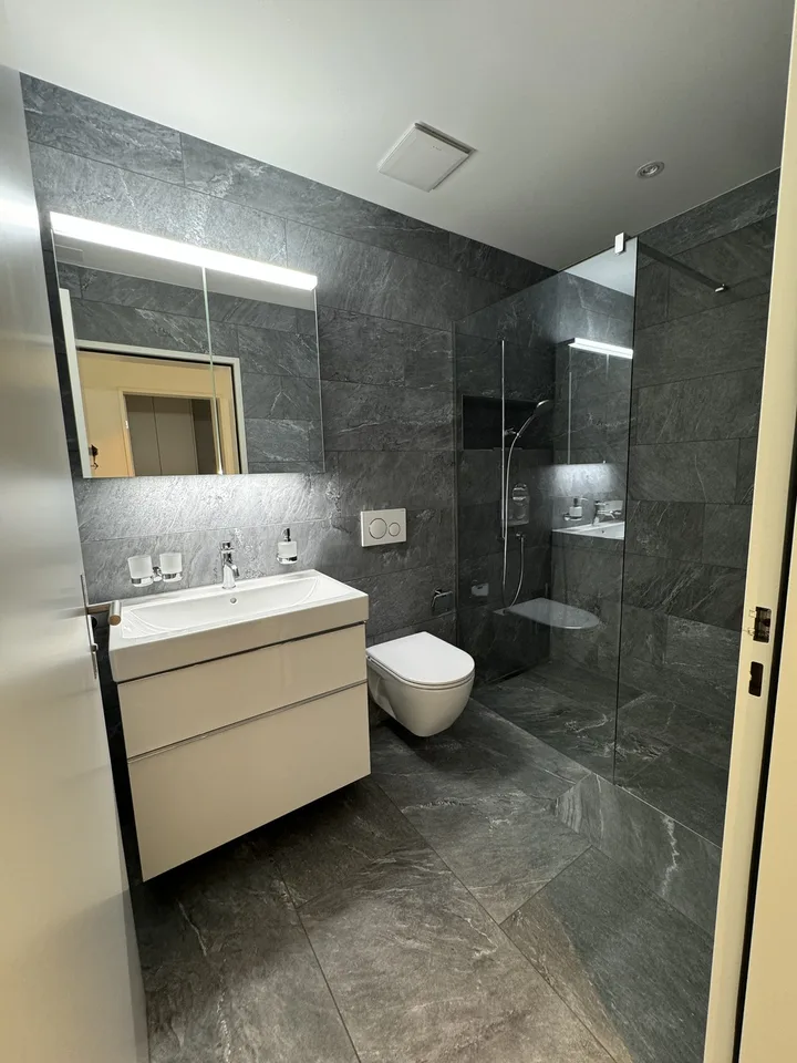 Moderne 5.5-Zimmerwohnung mit 33.5 m² Balkon – grosszügiges Wohnen in Schongau 148 m² Wohnfläche | 33.5 m² Balkon | Ländlich & modern