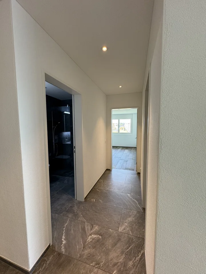 Moderne 5.5-Zimmerwohnung mit 33.5 m² Balkon – grosszügiges Wohnen in Schongau 148 m² Wohnfläche | 33.5 m² Balkon | Ländlich & modern
