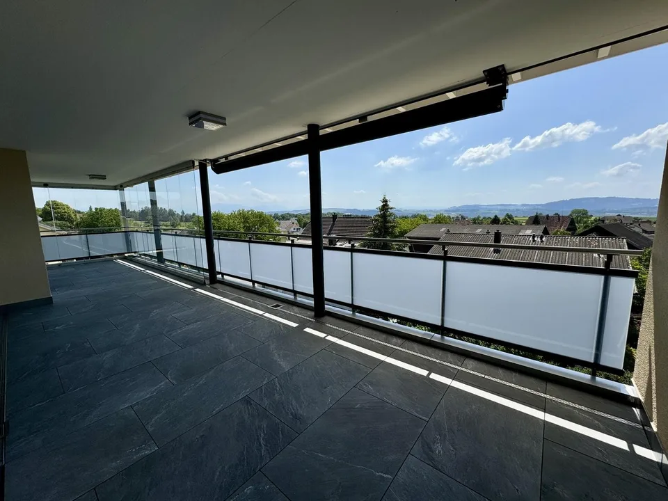 Moderne 5.5-Zimmerwohnung mit 33.5 m² Balkon – grosszügiges Wohnen in Schongau 148 m² Wohnfläche | 33.5 m² Balkon | Ländlich & modern