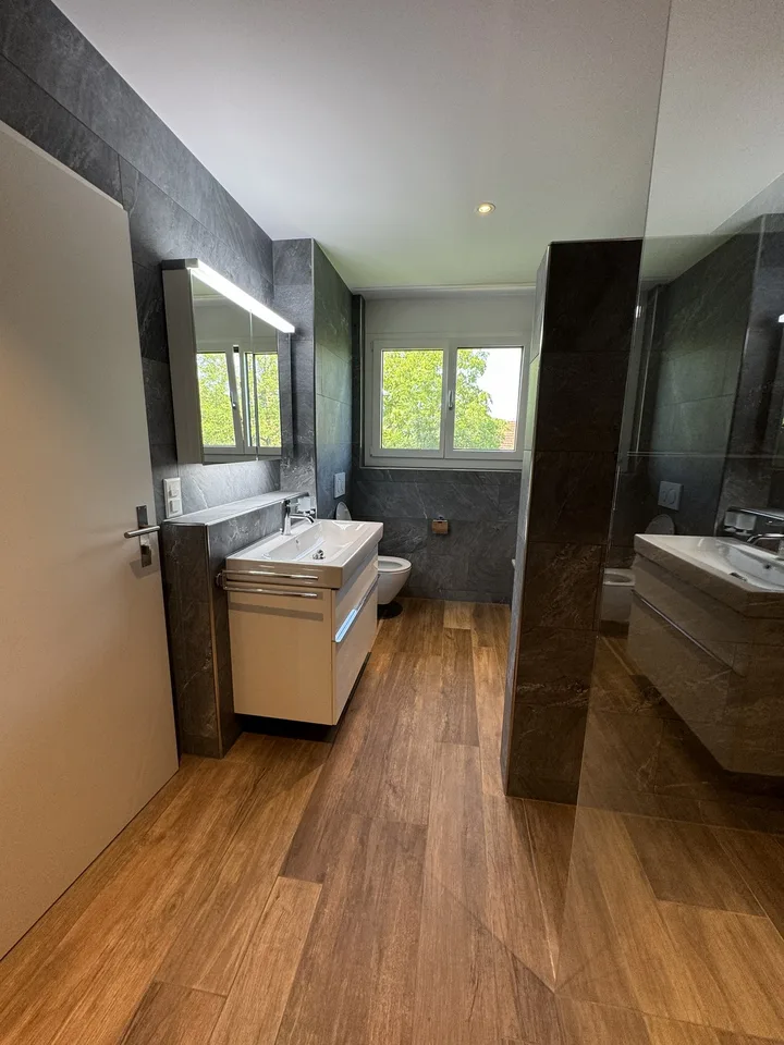 Moderne 5.5-Zimmerwohnung mit 33.5 m² Balkon – grosszügiges Wohnen in Schongau 148 m² Wohnfläche | 33.5 m² Balkon | Ländlich & modern