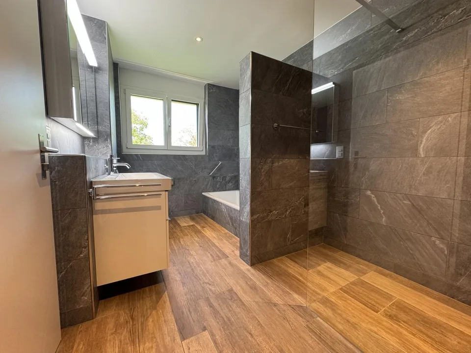 Moderne 5.5-Zimmerwohnung mit 33.5 m² Balkon – grosszügiges Wohnen in Schongau 148 m² Wohnfläche | 33.5 m² Balkon | Ländlich & modern
