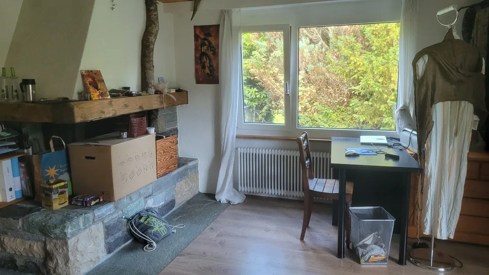 WG-Zimmer (821.- / Mt) in Hausgemeinschaft mit grossem Garten, Egg (ZH)