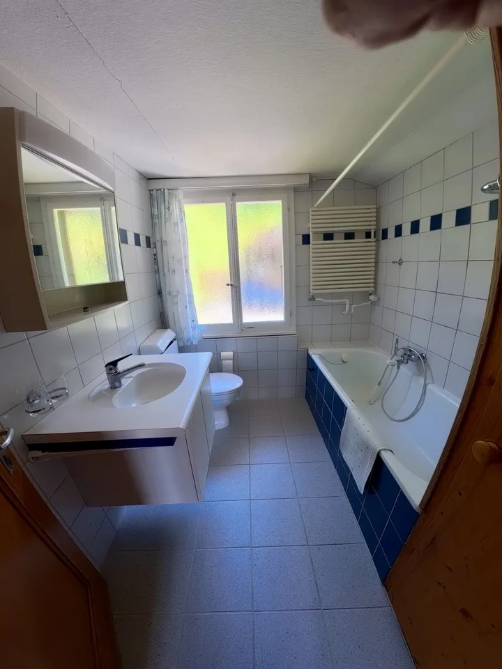 Hünibach: Haus an sonniger Lage über dem Thunersee – foto 7 di 9