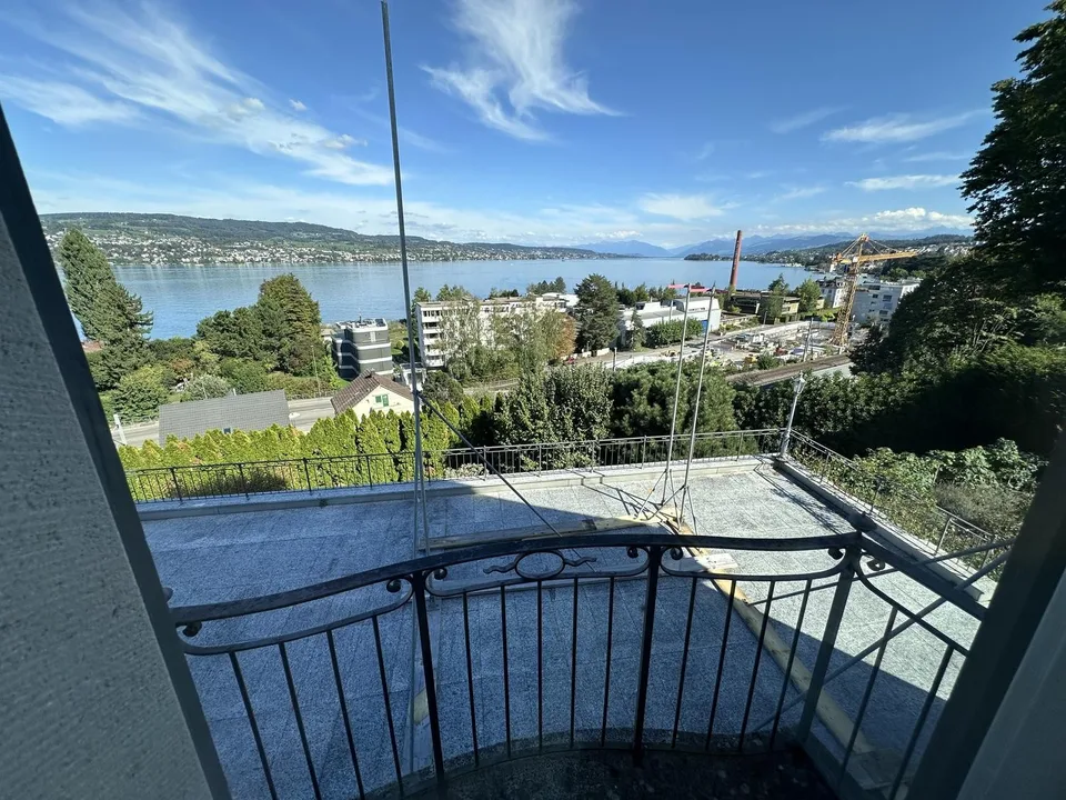 Marvelous lake view! Furnished single rooms in a shared Villa in Horgen ZH!