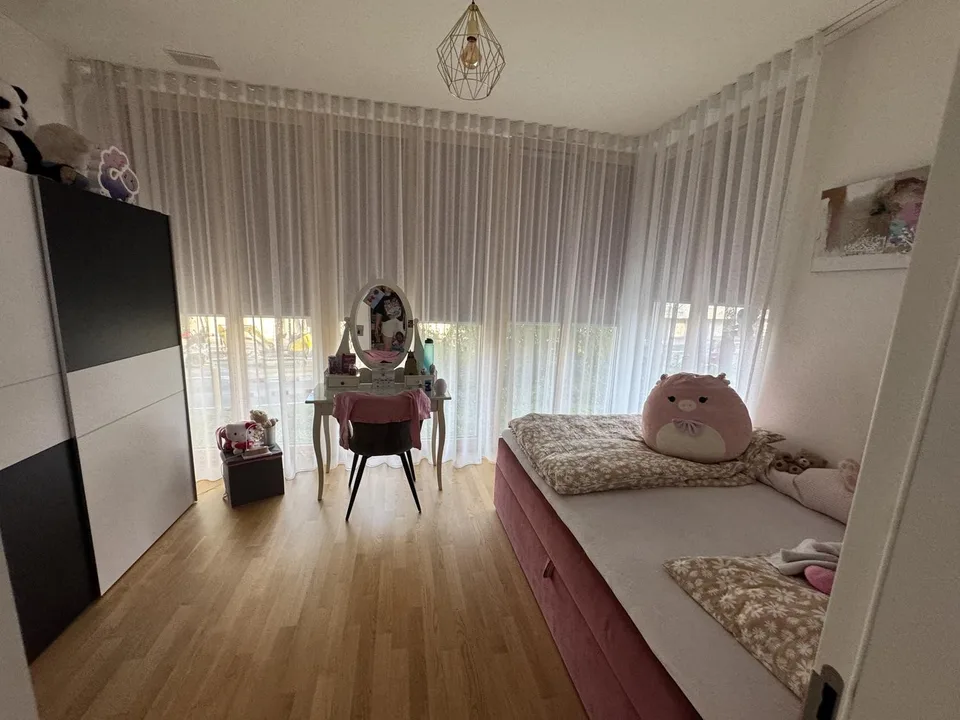 4.5 Zimmer Wohnung-Hausteil