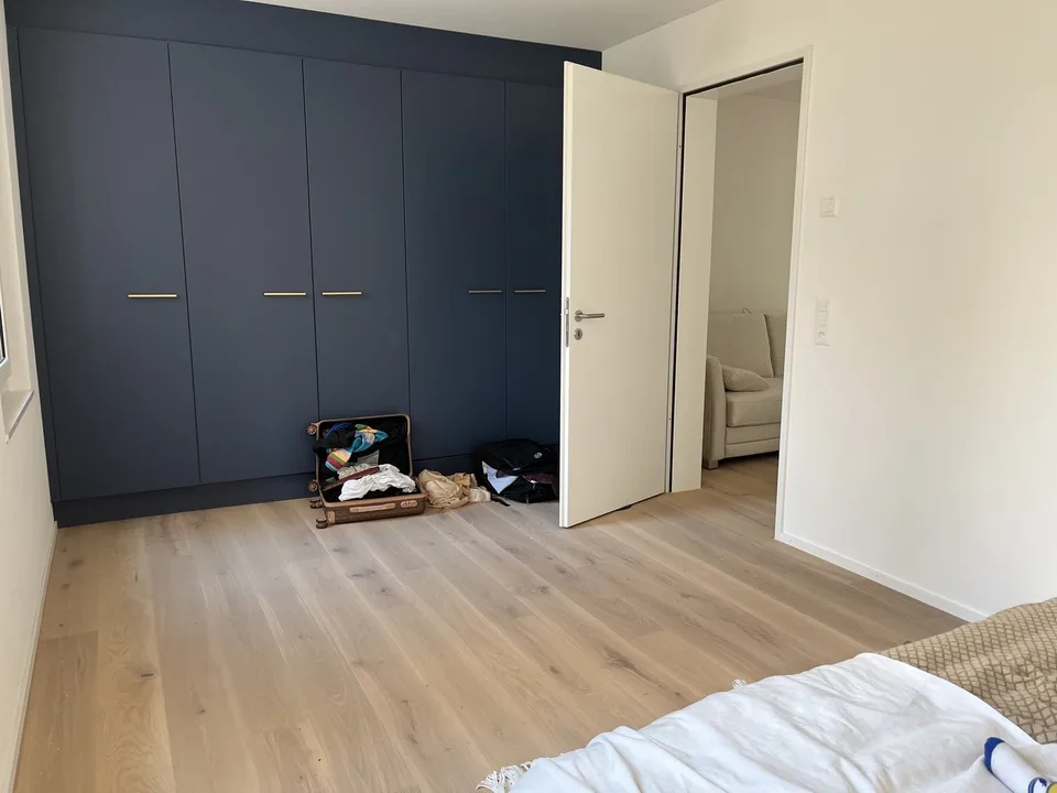 Zweitbezug am See 2,5 Zi 🐟⚓️🛥️ unmöbliert Garage zzgl. 🏡🅿️