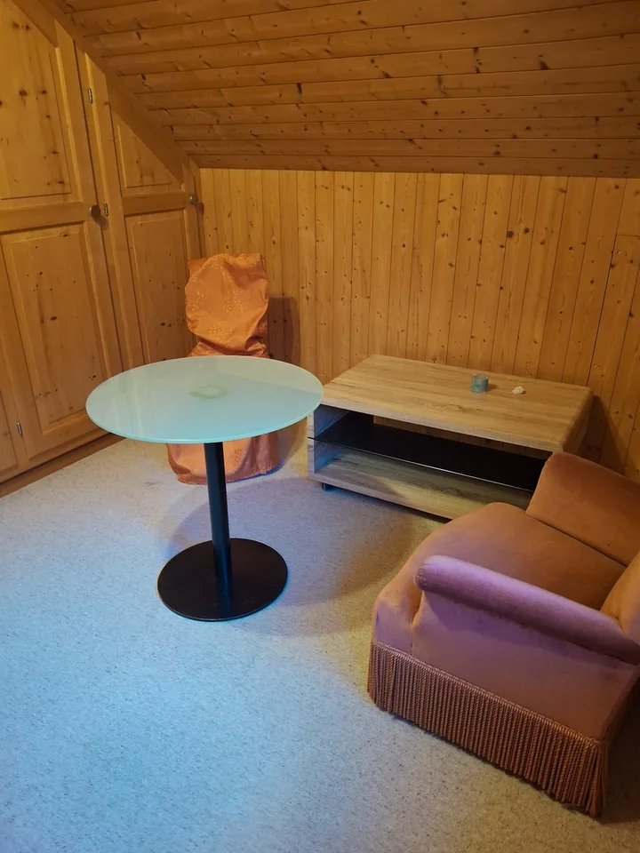 WG Zimmer Möbliert zu Vermieten