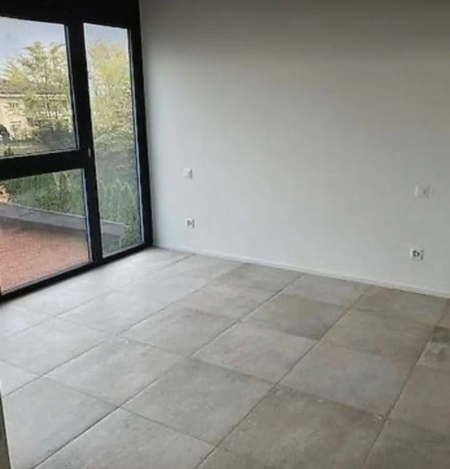 CERCASI SUBENTRANTE – Spazioso e moderno 4.5 locali con terrazza coperta – Serocca d'Agno