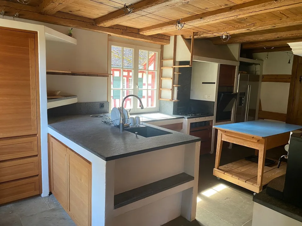 Grosses WG-Zimmer im Grünen