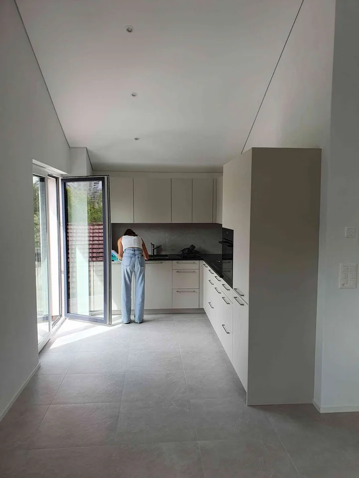 REPRISE DE BAIL - IMMEUBLE 2025 - 3.5pc AU 2ème ETAGE (ATTIC)