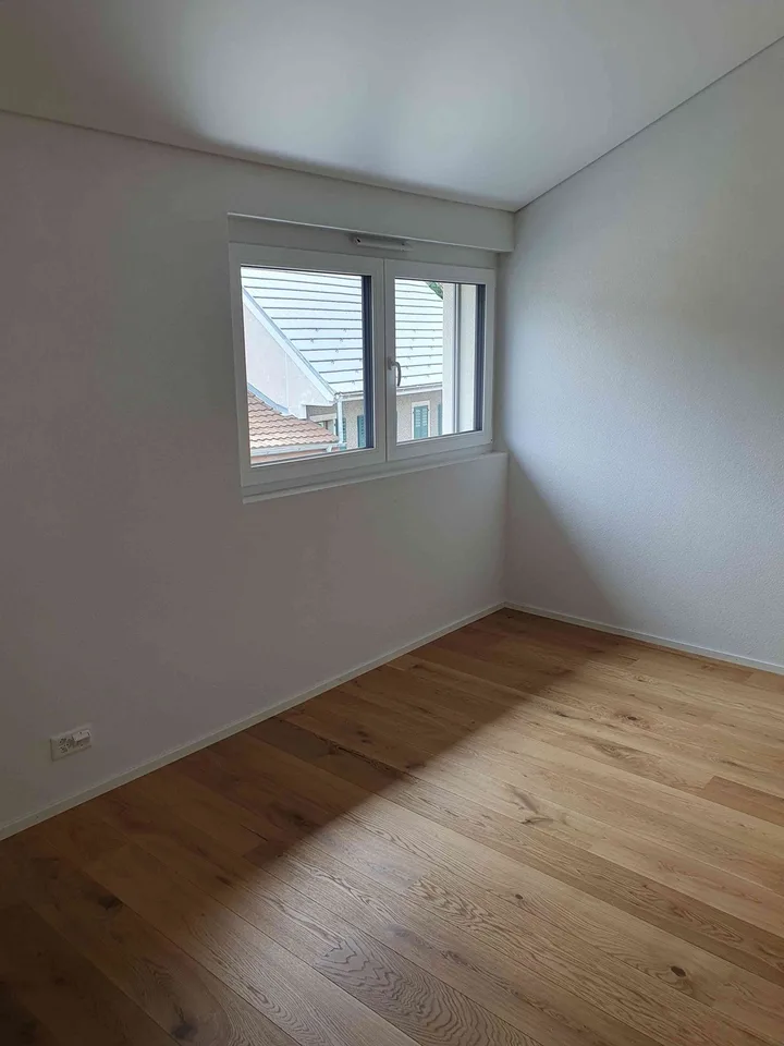 REPRISE DE BAIL - IMMEUBLE 2025 - 3.5pc AU 2ème ETAGE (ATTIC)