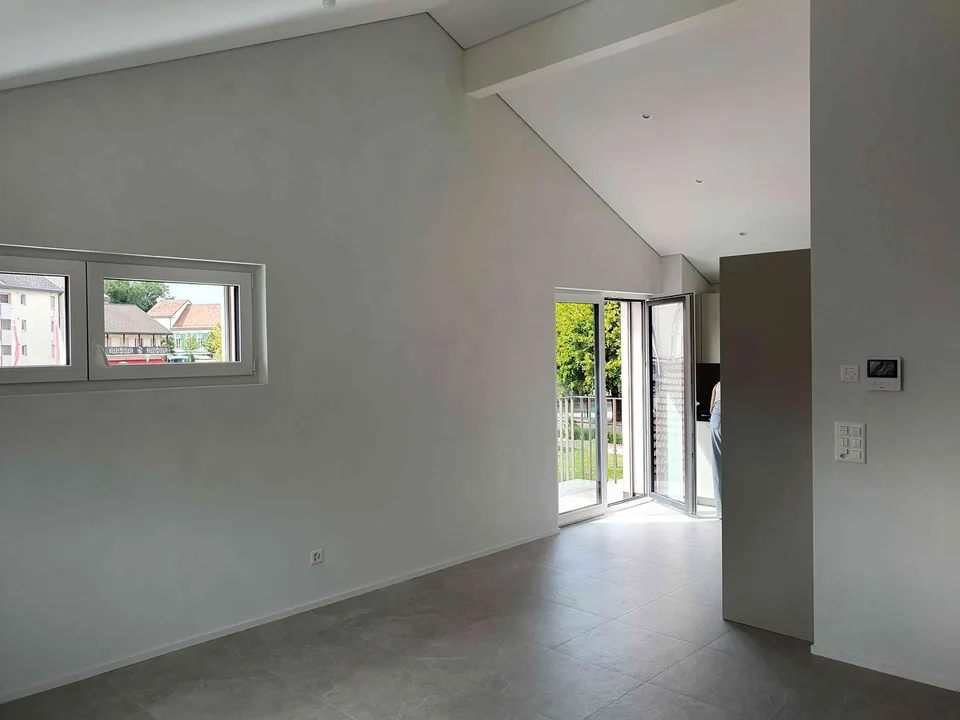 REPRISE DE BAIL - IMMEUBLE 2025 - 3.5pc AU 2ème ETAGE (ATTIC)