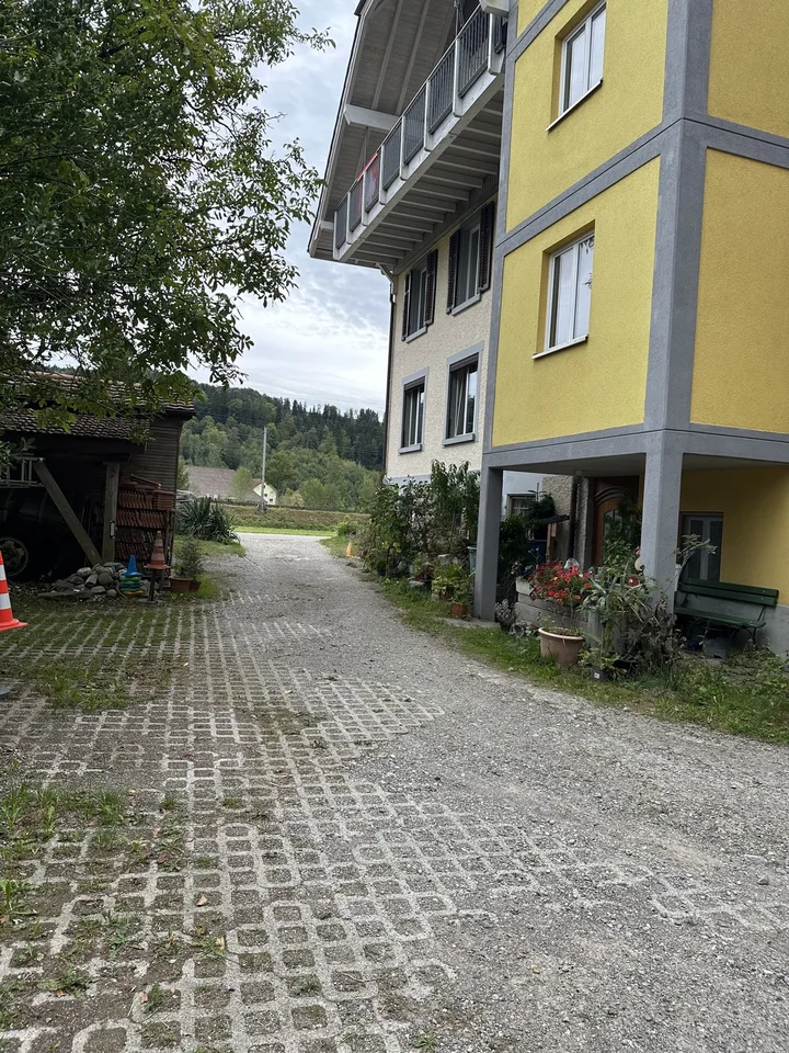 Charmant appartement 2.5 pièces au rez-de-chaussée à Turbenthal