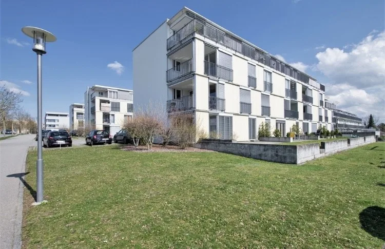Charmante 2-Zimmer-Wohnung mit Balkon und schöner Aussicht in Zollikofen