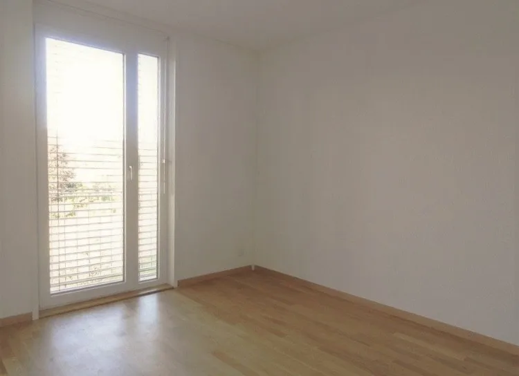 Charmante 2-Zimmer-Wohnung mit Balkon und schöner Aussicht in Zollikofen