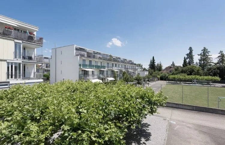 Charmante 2-Zimmer-Wohnung mit Balkon und schöner Aussicht in Zollikofen