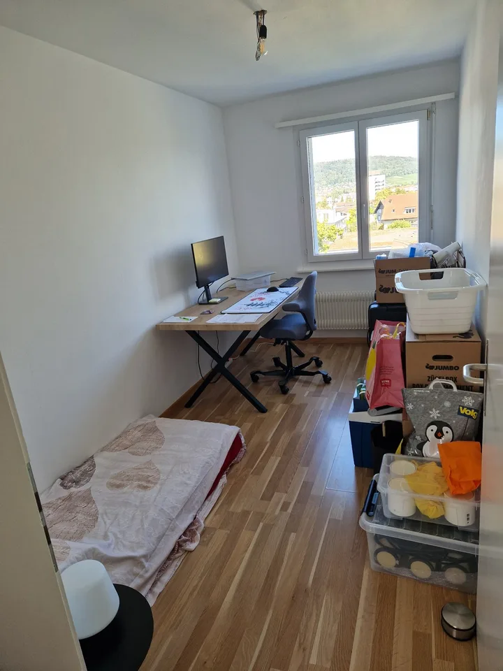 Helle WG-Zimmer in renovierter Wohnung
