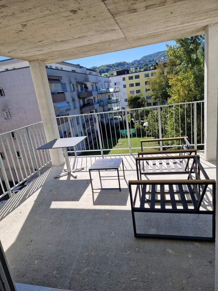 Helle WG-Zimmer in renovierter Wohnung