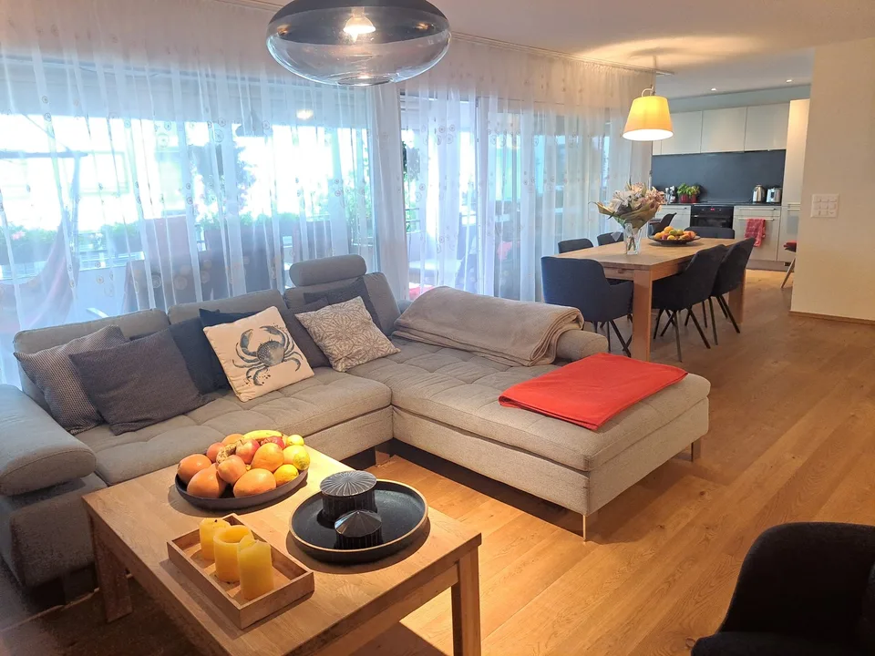 Moderne, teilmöblierte 4.5-Zimmer-Wohnung in Birmensdorf ZH zur befristeten Untermiete