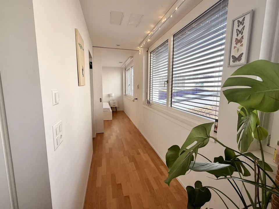Bright Room in Beautiful Loft-Style Apartment