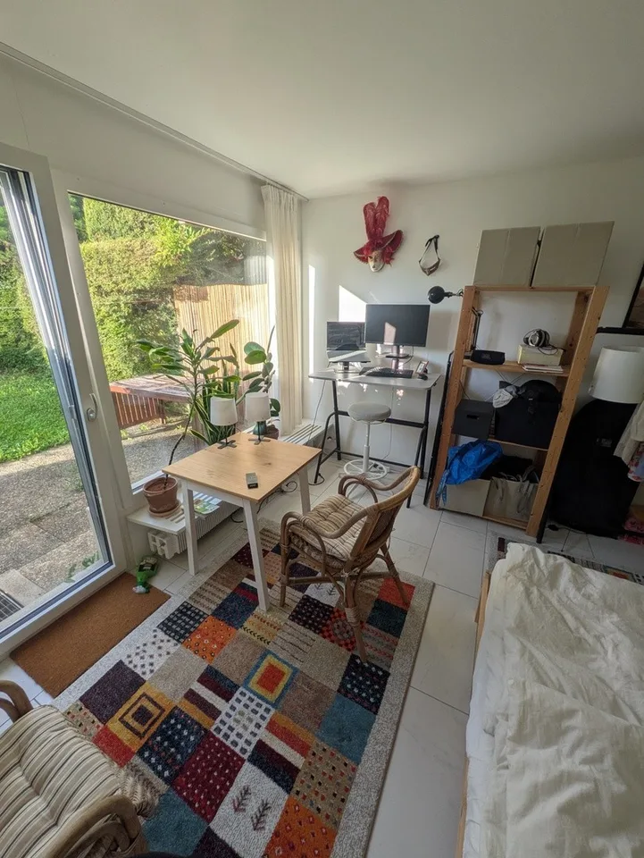 Bright 1.5-room ground-floor flat with garden – 5 minutes from the lake and train station
