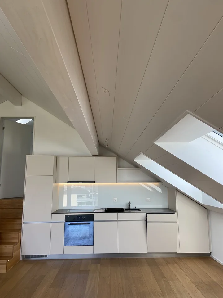 2-Zimmer-Dachwohnung in Wölflinswil