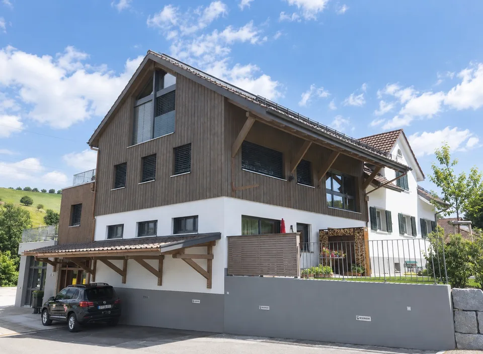 2-Zimmer-Dachwohnung in Wölflinswil