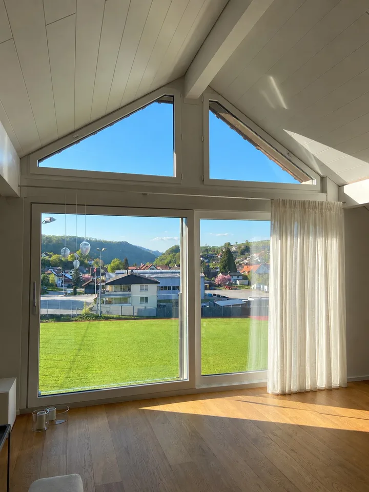 2-Zimmer-Dachwohnung in Wölflinswil