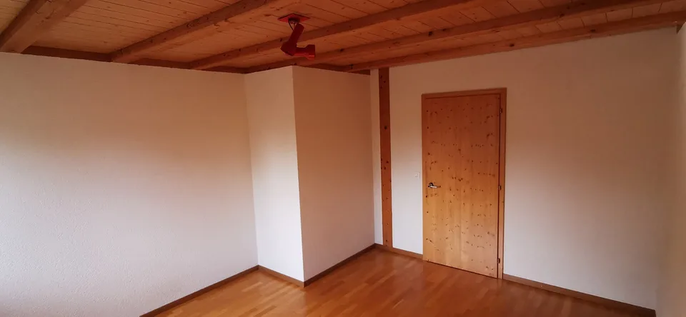Geräumiges Zimmer in gediegener WG