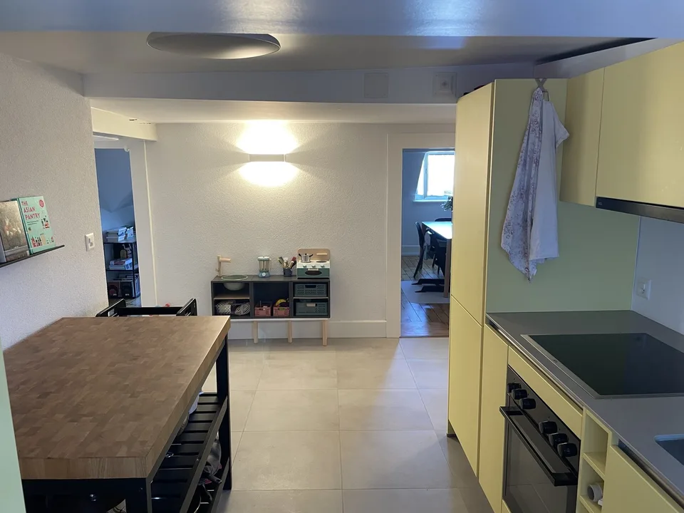 Außergewöhnliche Lage: 5-Zimmer-Wohnung renoviert – Foto 9 von 10