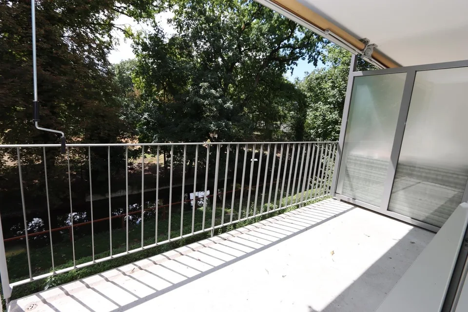 ATTRACTIVE, SPACIOUS 3-ROOM APARTMENT IN A GOOD LOCATION – photo 12 of 12