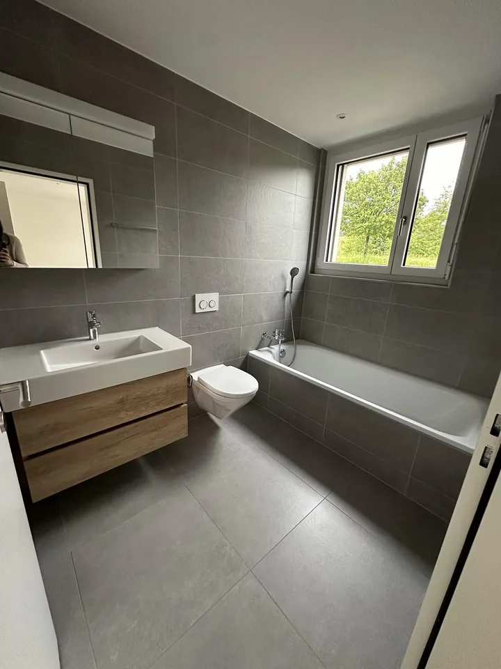 Wunderschönes 5.5-Zimmer-Familienhaus | ca. 240 m² | Garten | 10 Min. von Zug