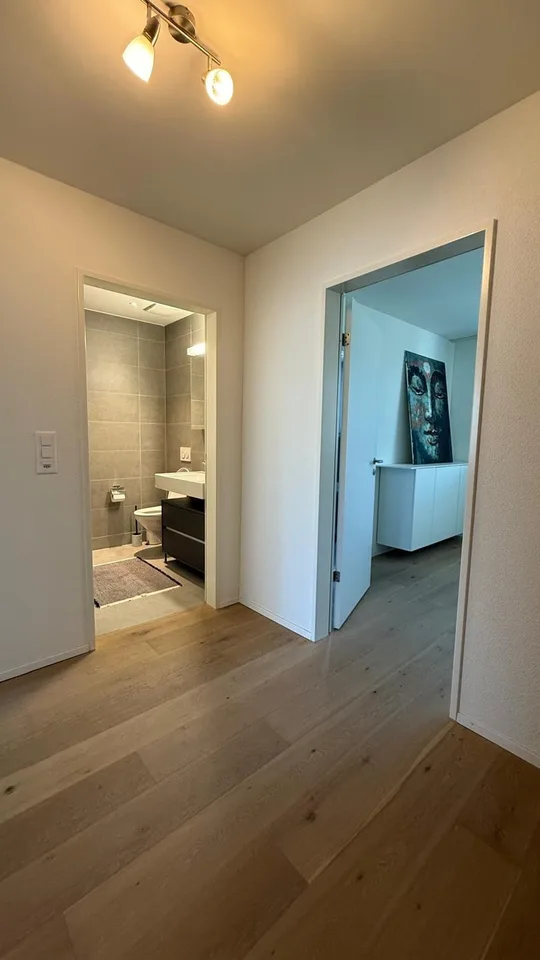 Wunderschönes 5.5-Zimmer-Familienhaus | ca. 240 m² | Garten | 10 Min. von Zug