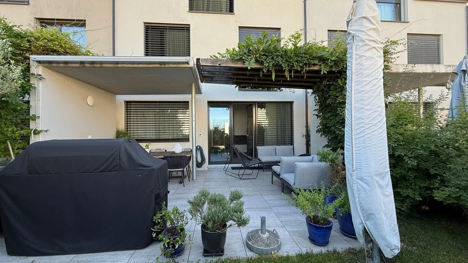 Wunderschönes 5.5-Zimmer-Familienhaus | ca. 240 m² | Garten | 10 Min. von Zug