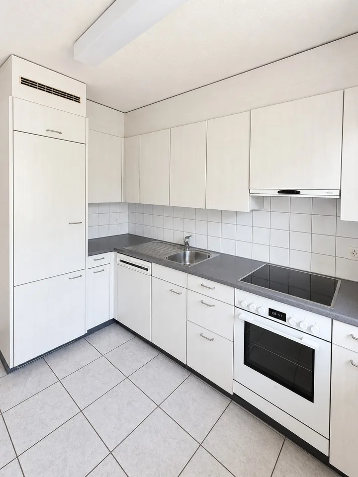Ihr Zuhause an der Goldküste – Attraktive 4-Zimmer-Wohnung in 8704 Herrliberg | Befristet