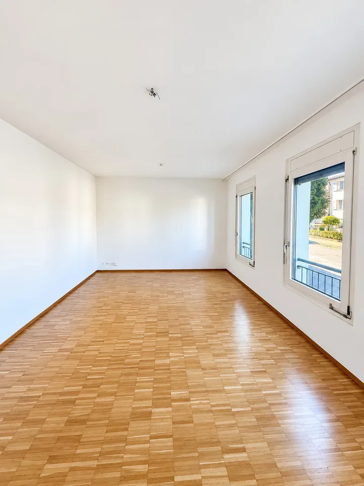 Ihr Zuhause an der Goldküste – Attraktive 4-Zimmer-Wohnung in 8704 Herrliberg | Befristet