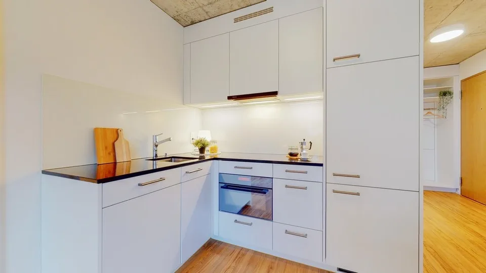 Modern 3-room apartment near public transport – photo 3 of 10