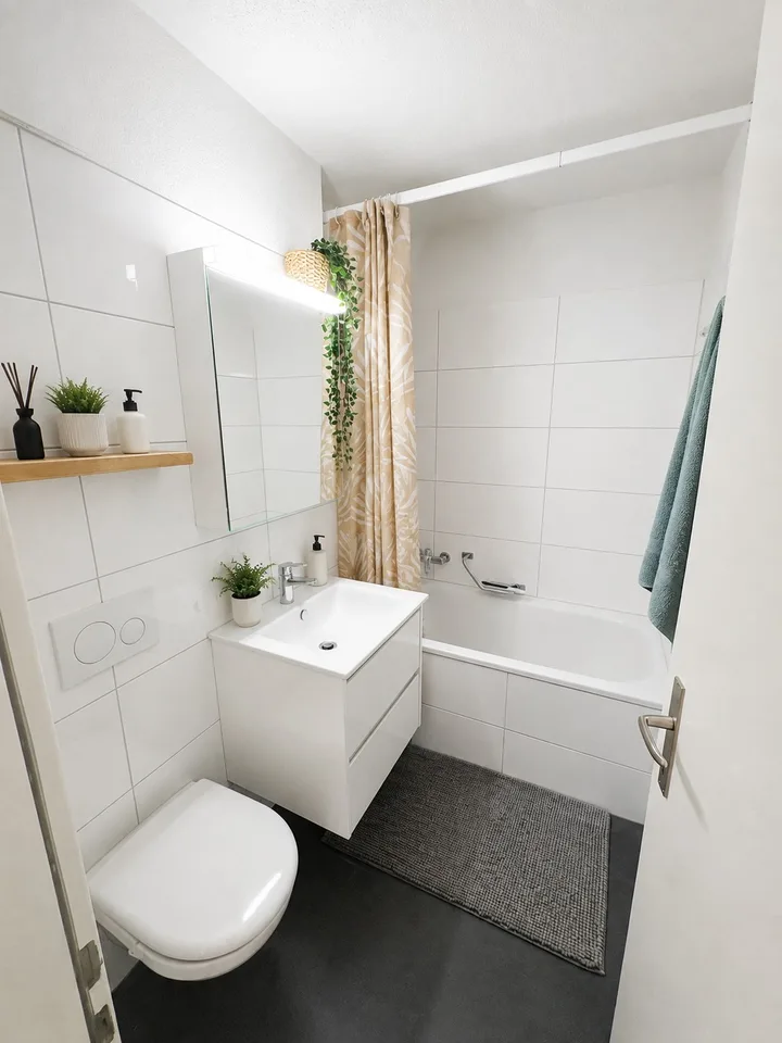 Möblierte 3.5-Zimmerwohnung in Wabern | 78 m² | Balkon, Büro & Parkplatz | Nov.März