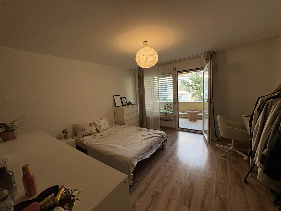 Chambre de colocation avec balcon