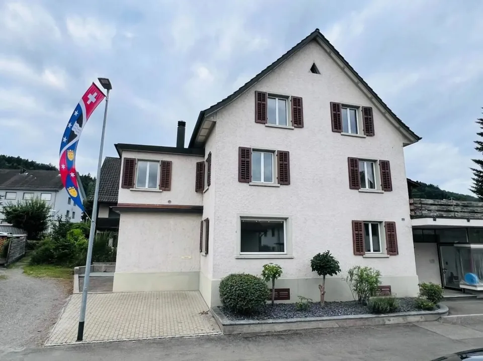 2.5-room apartment in prime location in Spreitenbach