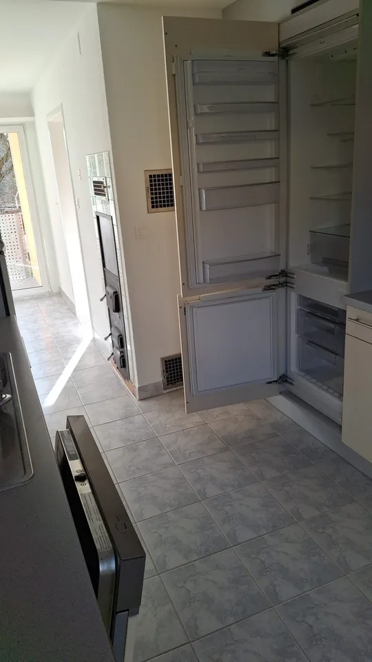 Grosszügige Wohnung im Hochparterre