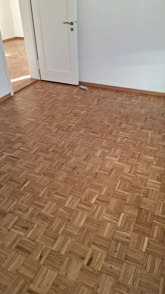 Grosszügige Wohnung im Hochparterre